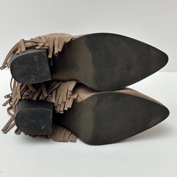 Candie's Taupe Suede Fringe Block Heeled Pointed Toe Ankle Boots Womens Size 7.5 - Picture 10 of 11